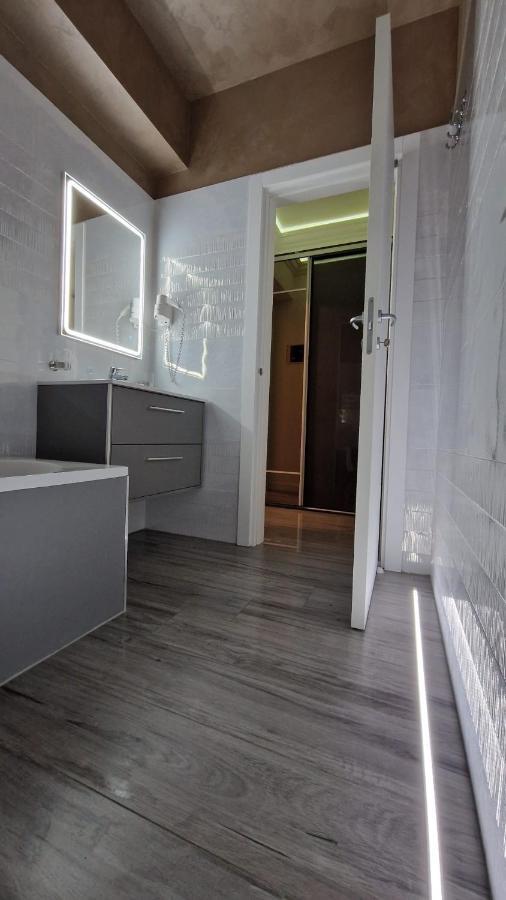 White Tower - Private Studio 106 Mamaia Exterior photo